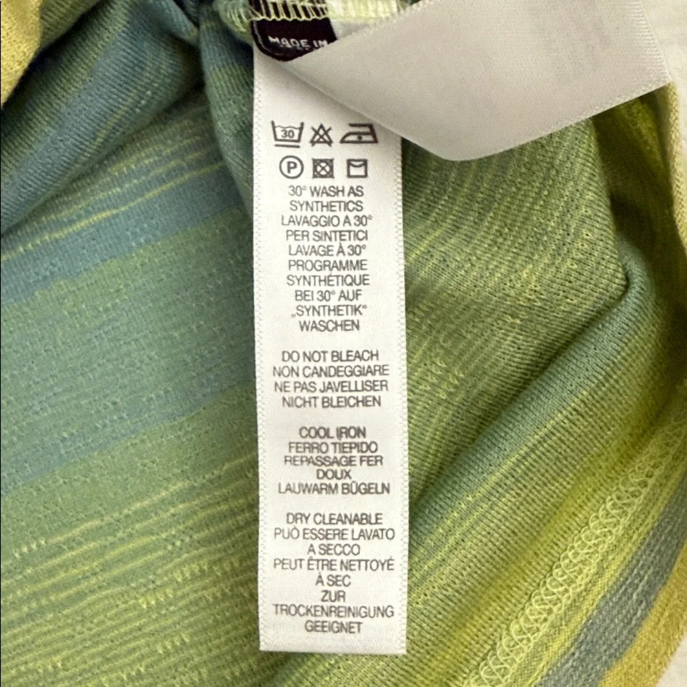 Paul Smith | V-Neck Contrast Collar Striped Cotton T-Shirt Made in Italy (M) - Picture 8 of 15